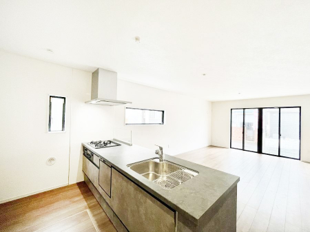 �L�b�`���@���������Ȃ��炲�Ƒ��Ƃ̉�b���y���߂�ΖʃJ�E���^�[�L�b�`��