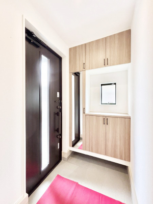 ���ց@�������T�������`Entrance�`�@�Ƃ̒��ł��q�l���}����ŏ��̏ꏊ�ł��錺�ւ́A�Ƃ̈�ۂ��̂��̂ł��I�L�x�Ȍ��֎��[�ŁA����Y��ɕۂ��Ƃ��o���܂��􌺊ւɂ͂����Ղ���[�̉��ʔ��������I