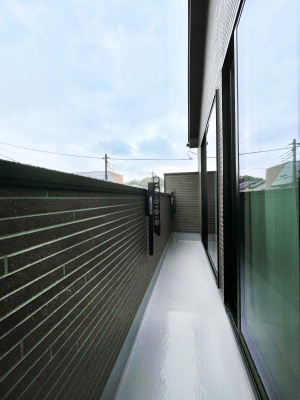 �o���R�j�[�@������A�������`Balcony�`  �o���R�j�[�͉������z���������݁A���z�c����󕨂��C�����悭�������Ƃ��ł��܂��B�g���₷���J���I�ȃo���R�j�[�ł����z�����������Ղ�~�蒍���A�o���R�j�[�t���Z�܂��B  