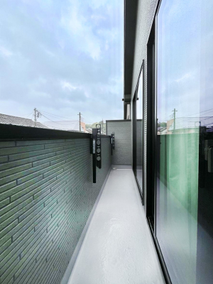 �o���R�j�[�@������B�������`Balcony�`  �o���R�j�[�͉������z���������݁A���z�c����󕨂��C�����悭�������Ƃ��ł��܂��B�g���₷���J���I�ȃo���R�j�[�ł����z�����������Ղ�~�蒍���A�o���R�j�[�t���Z�܂��B  