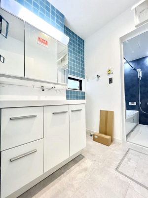 ���̑��@������No.2���`Dressing Room�`�@�Â��Ȃ肪���Ȑ��ʏ�����������ƍ̌��Ɗ��C���\�Ȃ̂ŋC�����悭���g�������܂��B�O�ʋ��^�C�v�̐��ʑ�͋������[�ŎU�炩�肪���Ȑ��ʏ����X�b�L����