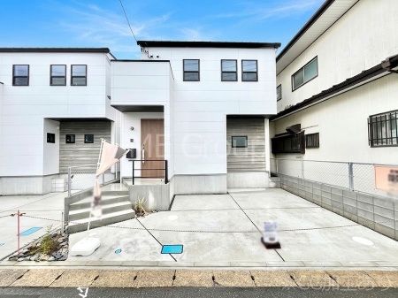 ���n�O�ώʐ^�@�O�ρ�No.2���`Exterior�`�@��ˌ��Ă̑傫�ȃ����b�g�́A�����B�́u�y�n�v���u���R�Ɂv�g���鎖�ł��B�K�[�f�j���O��c�h�x�C�Ԃ�o�C�N�̎�ȂǗl�X�ȗp�r�ŗ��p�ł��܂��B