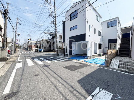 ���n�O�ώʐ^�@�O�ρ`Exterior�`�@�O�ʓ��H�͊ՐÂȏZ��n���͂���Ԓʂ�̏��Ȃ����H�B���Ԃ̏o��������炭�炭�ł��I���s���_�E���n���w�̂���]�́A���C�y�ɂ��₢���킹���������I