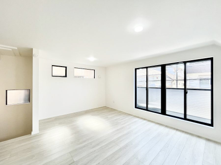 ���̑����ρ@�Ƒ������R�ƏW�܂�e���̃X�y�[�X�ɂȂ肻��