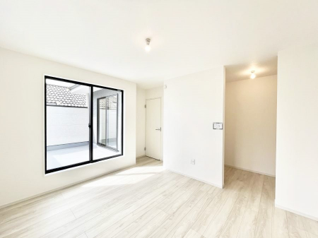 ���̑����ρ@�o���R�j�[���J�������v���X���Ă����m��