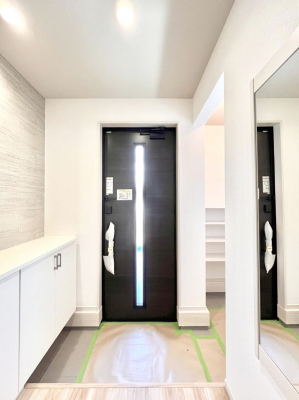 ���ց@�����`Entrance�`�@�Ƃ̒��ł��q�l���}����ŏ��̏ꏊ�ł��錺�ւ́A�Ƃ̈�ۂ��̂��̂ł��I�L�x�Ȍ��֎��[�ŁA����Y��ɕۂ��Ƃ��o���܂��􌺊ւɂ͂����Ղ���[�̉��ʔ��������I