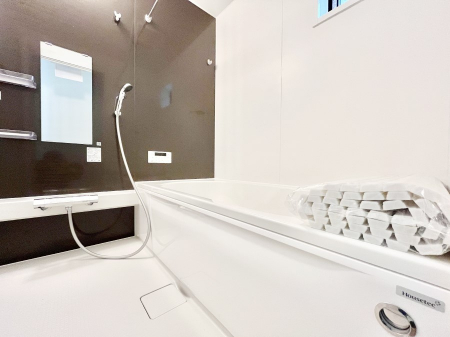 �����@����̔�������Ă���閾�邢�������̂���o�X���[���@