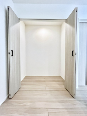 ���̑����ρ@�L�b�`���ɂ̓p���g���[�I�H�ނ̃X�g�b�N�͂������A���p�i�̎��[�Ȃǎg�����͂��낢��I