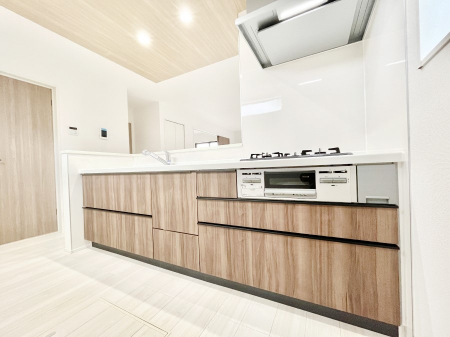 �L�b�`���@���������Ȃ���ł����Ƒ��Ƃ̉�b���y���߂�ΖʃL�b�`���@