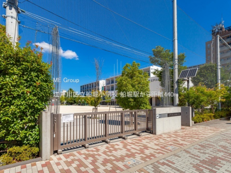 ���ӊ��@���w�Z 440m �]�ː�旧�D�x���w�Z