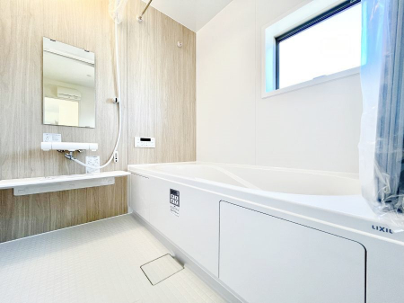 �����@����̔�������Ă���閾�邢�������̂���o�X���[���@