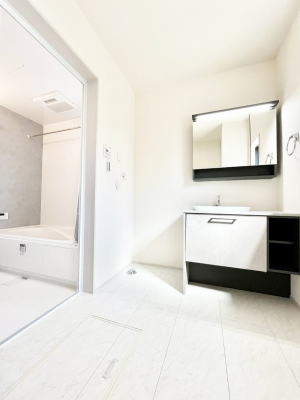 ���ʑ�E���ʏ��@�������̂�����K��Ԃł��B�����̐g�x�x���C�����ǂ����g�������܂��B 