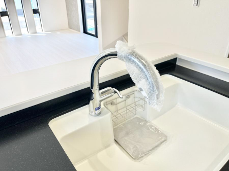 ���̑����ρ@�����ɐG�ꂸ�ɓf�~�����ł���^�b�`���X����  