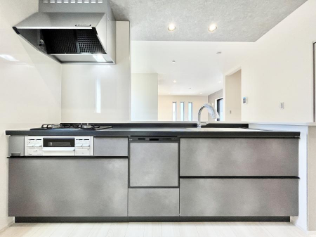 �L�b�`���@�������������I�ɁA�y�����I�V�X�e���L�b�`��  