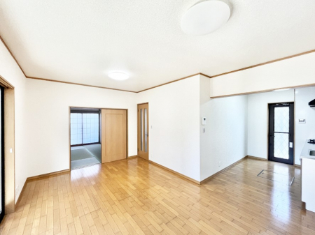 ���r���O�@�אڂ̘a�����J������΂���ɍL�X��Ԃ�  