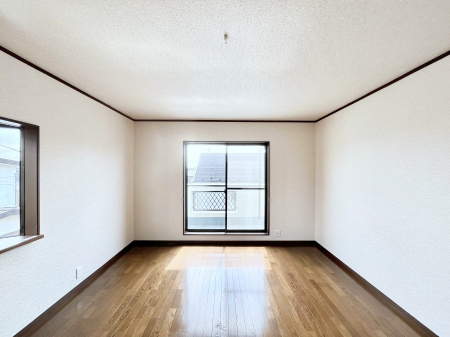 ���̑����ρ@2�ʍ̌����m�ۂ������邢��ԁB�Ƒ��݂�Ȃ����K�ȕ�炵����������݌v�ł��B