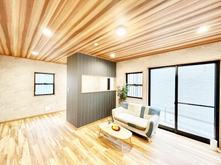 ���r���O�@�V��Ə��̖ؖڂ��A�N�Z���g�I�����݂��������郊�r���O�ł������߂����܂��B