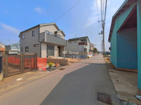 ���n�O�ώʐ^�@�`Exterior�`�@�O�ʓ��H�F�� 3.99m �����@�O�ʓ��H�͊ՐÂȏZ��n���͂���Ԓʂ�̏��Ȃ����H�B���Ԃ̏o��������炭�炭�ł��I���s���_�E���n���w�̂���]�́A���C�y�ɂ��₢���킹���������I