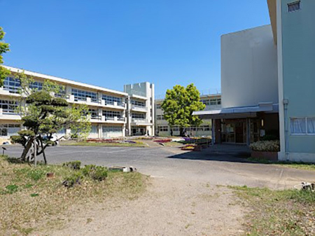 ���ӊ��@���w�Z 374m ���c�s�����䒆�w�Z