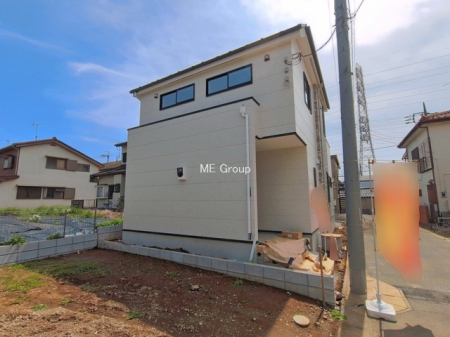 ���n�O�ώʐ^�@�`Exterior�`�@�ՐÂȏZ��n�Ŏq��ĉƑ��Ƀs�b�^���B�����̂��U�������K�ȗ΂Ɍb�܂ꂽ�G���A�ŁA���R�ɕ�܂ꂽ���₩�ȕ�炵���������邽�߂́A��Ƃ肠��Z���������Ă��܂��B