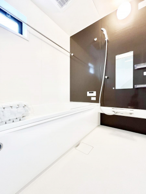 �����@����̔�������Ă���閾�邢�������̂���o�X���[��