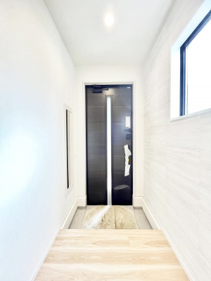 ���ց@������2�������`Entrance�`�@���ւ͉Ƃ̊�Ƃ����܂����䂪�Ƃ̃Z���X�����肰�Ȃ����������閣�͂��錺�֑�����y���݂̈�B�A���x�ɉƑ����ق��Ƃł���S�n�悢��ԑ������؂ł��ˁ�
