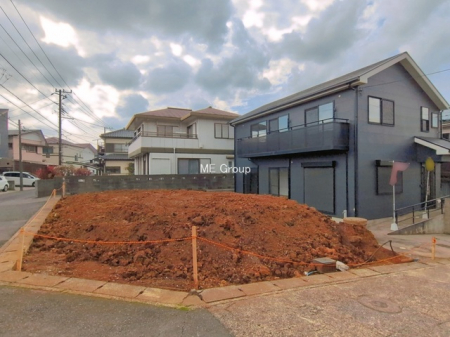 ���n�O�ώʐ^�@�`Exterior�`�@��s���œ���̃X���[���C�t���΂Ɉ͂܂ꂽ�y�n�͓s��̌�����Y���ꂻ���B�l�G��ʂ��Ď��R�ƐG�ꍇ����X�|�b�g�����ӂɂ͐��肾������I�Z�݂����Ȃ�ƁB��炵�������B