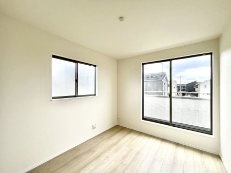 ���̑����ρ@������C�������`Bed Room�`  �u��������������l�v�Ƃ��v�w�ł�����肭�낰��Q���B�����̉Ǝ��₨�d���ɔ�ꂽ���̓t�J�t�J�̃x�b�g�Ŗ�����Ă��������B�e���r��{�I�������Ă����K�ȍL����������