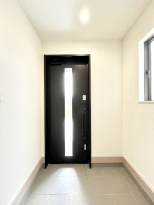 ���ց@������C�������`Entrance�`�@�Ƃ̒��ł��q�l���}����ŏ��̏ꏊ�ł��錺�ւ́A�Ƃ̈�ۂ��̂��̂ł��I�L�x�Ȍ��֎��[�ŁA����Y��ɕۂ��Ƃ��o���܂��􌺊ւɂ͂����Ղ���[�̉��ʔ��������I