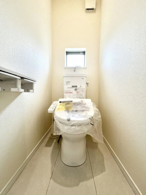 �g�C���@������C�������`Toilet�`�@�������̂��鐅����g�C���̓E�H�V�����b�g�t���ł����g�C���͖����g�킴��𓾂Ȃ����́B����������ۂ������ł��ˁB�g�C����2��������̂Œ��̍��G���ɕ֗��ł��I