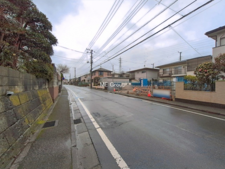 ���n�O�ώʐ^�@�`Exterior�`�@�O�ʓ��H�F�쓌 8.03m �����@�O�ʓ��H�͊ՐÂȏZ��n���͂���Ԓʂ�̏��Ȃ����H�B���Ԃ̏o��������炭�炭�ł��I���s���_�E���n���w�̂���]�́A���C�y�ɂ��₢���킹���������I