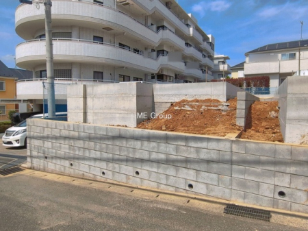 ���n�O�ώʐ^�@��2�������`Exterior�`�@�l�G��ʂ��Ď��R�ƐG�ꍇ����X�|�b�g�������A���U����W���M���O�A�T���̂��Ƒ��ł̗V�тɍœK�ł��B�J�����Ƃ�Ƃ�ɕ�܂ꂽ���z�̏Z�܂��������ɂ���܂��B  