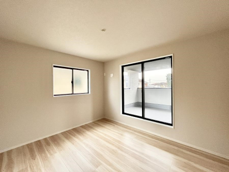 ���̑����ρ@�����`Bed Room�`�@���₩�Ȍ����������ގ����ɂ́A���₩�Ȏ��Ԃ�����܂��B�x���ɂ́A������������ԂŎ����̎���y���ނ̂͂������ł����B�����d�l�ʐ^  