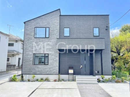 ���n�O�ώʐ^�@�O�ρ`Exterior�`�@��s���œ���̃X���[���C�t���΂Ɉ͂܂ꂽ�y�n�͓s��̌�����Y���ꂻ���B�l�G��ʂ��Ď��R�ƐG�ꍇ����X�|�b�g�����ӂɂ͐��肾������I�Z�݂����Ȃ�ƁB��炵�������B