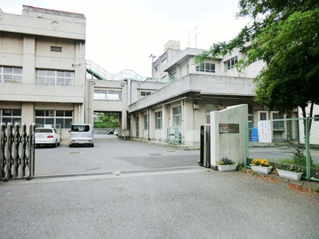 ���ӊ��@���w�Z 750m ��t�s�������P�u���w�Z