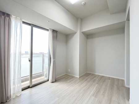���̑����ρ@�����`Bed Room�`�@�o���R�j�[����̍̌��Œ����X�b�L���ڂ��o�߂����ł��ˁI���₩�Ȍ����������ގ����ɂ͉��₩�Ȏ��Ԃ�����܂��B�x���ɂ͗�����������ԂŎ����̎���y���ނ̂͂������ł����B��CG���H��