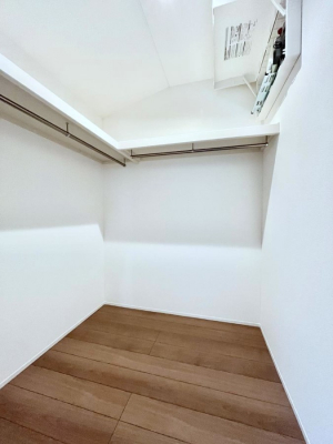 ���̑��@�ߗނ��n���K�[�Ɋ|�����܂܎��[�ł���WIC�B�ߗނ̐������ڂ����₷���ĕ֗��ł��I