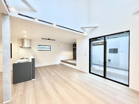 ���ӊ��@�c�t���E�ۈ牀 1600m �����킩�Ηc�t��