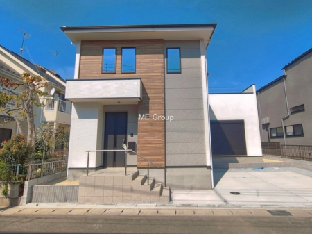 ���n�O�ώʐ^�@��2�������`Exterior�`�@��ˌ��Ă̑傫�ȃ����b�g�́A�����B�́u�y�n�v���u���R�Ɂv�g���鎖�ł��B�K�[�f�j���O��c�h�x�C�Ԃ�o�C�N�̎�ȂǗl�X�ȗp�r�ŗ��p�ł��܂��B  