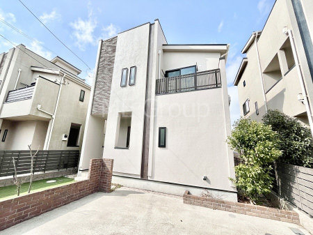 ���n�O�ώʐ^�@�ΖʃL�b�`�������r���O�C���K�i���̗p�����Ƒ����J�[�܂�}�C�z�[���I