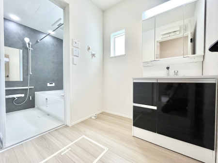 ���̑��@�������R�������`Dressing Room�`�@�Â��Ȃ肪���Ȑ��ʏ�����������ƍ̌��Ɗ��C���\�Ȃ̂ŋC�����悭���g�������܂��B�O�ʋ��^�C�v�̐��ʑ�͋������[�ŎU�炩�肪���Ȑ��ʏ����X�b�L����