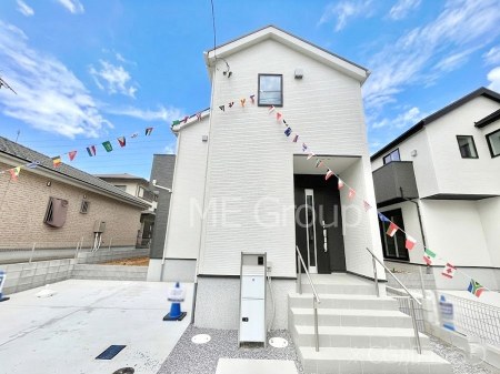 ���n�O�ώʐ^�@�O�ρ��R�������`Exterior�`�@��ˌ��Ă̑傫�ȃ����b�g�́A�����B�́u�y�n�v���u���R�Ɂv�g���鎖�ł��B�K�[�f�j���O��c�h�x�C�Ԃ�o�C�N�̎�ȂǗl�X�ȗp�r�ŗ��p�ł��܂��B