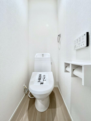�g�C���@�������P�������`Toilet�`�@�������̂��鐅����g�C���̓E�H�V�����b�g�t���ł����g�C���͖����g�킴��𓾂Ȃ����́B����������ۂ������ł��ˁB�g�C����2��������̂Œ��̍��G���ɕ֗��ł��I