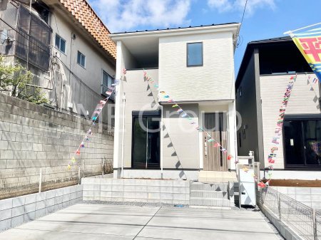 ���n�O�ώʐ^�@�O�ρ��P�������`Exterior�`�@���X�����Ȃ���A�咣���߂����ǂ����]�T������������V���[�v�ȃt�H�����ŘȂޓ@��́A���V�̋�ƏƂ炵���킹�鎖�ŁA�{������ׂ������`�̎p�������Ă���܂��B