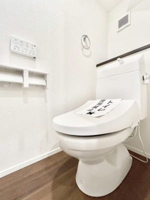�g�C���@�������Q�������`Toilet�`�@�������̂��鐅����g�C���̓E�H�V�����b�g�t���ł����g�C���͖����g�킴��𓾂Ȃ����́B����������ۂ������ł��ˁB�g�C����2��������̂Œ��̍��G���ɕ֗��ł��I