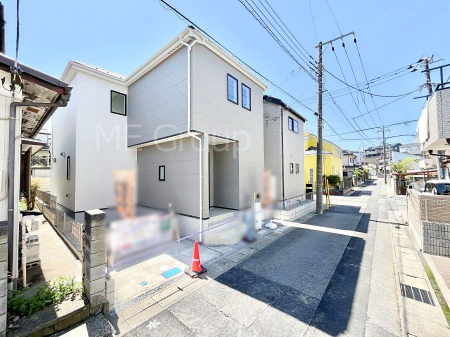 ���n�O�ώʐ^�@�O�ρ`Exterior�`�@�O�ʓ��H�F�k 4m �����@�O�ʓ��H�͊ՐÂȏZ��n���͂���Ԓʂ�̏��Ȃ����H�B���Ԃ̏o��������炭�炭�ł��I���s���_�E���n���w�̂���]�́A���C�y�ɂ��₢���킹���������I