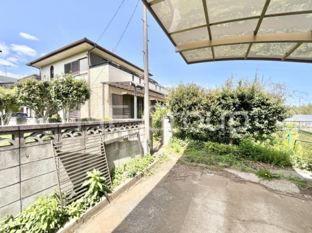 ���n�O�ώʐ^�@�����Ղ�̗z���ƊJ�����ɕ�܂�閾�邢�Z�܂�  