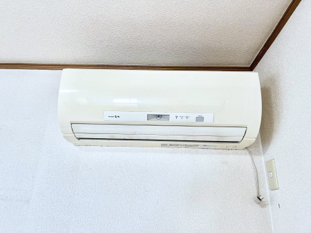 ���̑����ρ@���r���O�G�A�R���t���ŉ��K�ɕ�点�܂��B