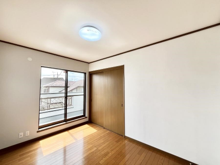 ���̑����ρ@�o���R�j�[���J�������v���X���Ă����m��