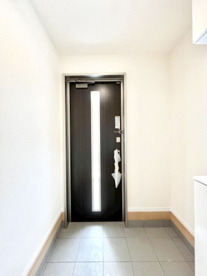 ���ց@������A�������`Entrance�`�@�Ƃ̒��ł��q�l���}����ŏ��̏ꏊ�ł��錺�ւ́A�Ƃ̈�ۂ��̂��̂ł��I�L�x�Ȍ��֎��[�ŁA����Y��ɕۂ��Ƃ��o���܂��􌺊ւɂ͂����Ղ���[�̉��ʔ��������I
